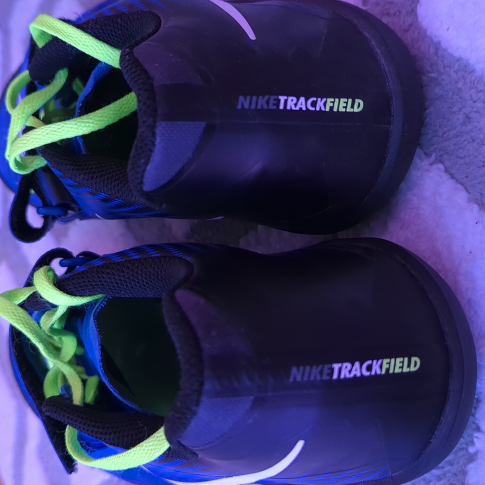 Nike Track Field - Picture 2 of 2